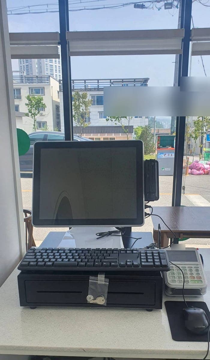 매장에 설치된 카드단말기